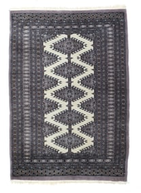 PAK Bokhara Mat Rug 2'7" x 3'9" (0.79 x 1.14 M)