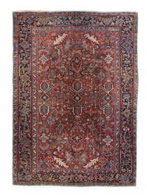 Vintage Persian Heriz Rug 7'5" x 10'6" (2.26 x 3.20 M)