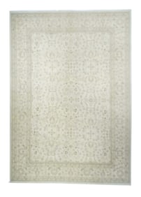 Vintage Persian Tabriz Rug 7'9" x 11'3" (2.36 x 3.43 M)