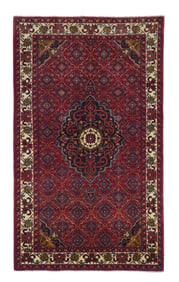 Bidjar Rug 4'5" x 7'5" (1.35 x 2.26 M)