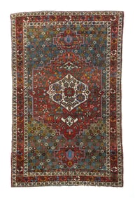 Vintage Persian Bakhtiari Rug 4'4" x 6'8" (1.32 x 2.03 M)