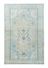 Vintage Persian Hamadan Rug 4'2" x 6'4" (1.27 x 1.93 M)