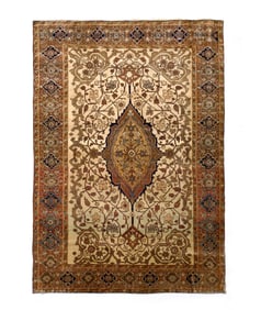 Extremely Fine Antique Persian Silk Serapi Rug 4'7" x 6'5" (1.40 x 1.96 M)