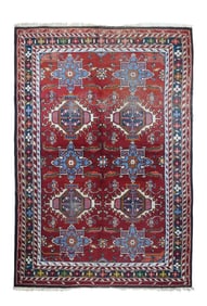Indian Rug 7' x 9'8" (2.13 x 2.95 M)