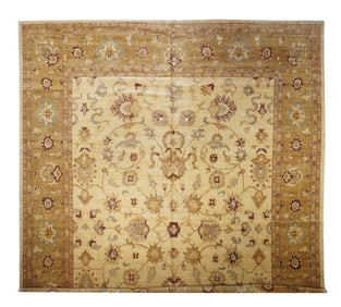 Peshawar Rug 12'6" x 17'5" (3.81 x 5.31 M)