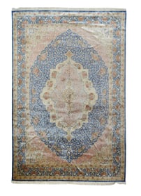 Extremely Fine Persian Silk Qum Rug 6'5" x 9'8" (1.96 x 2.95 M)