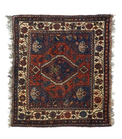 Vintage Persian Shiraz Rug 3'2" x 3'8" (0.96 x 1.12 M)