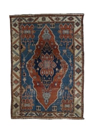 Antique Persian Bakhshayesh Rug 8'6" x 12'3" (2.59 x 3.73 M)