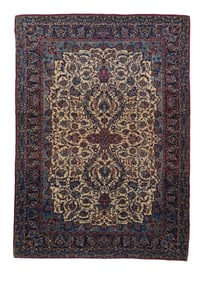 Antique Persian Isfahan Rug 4'10'' x 6'8'' (1.47 x 2.03 M)