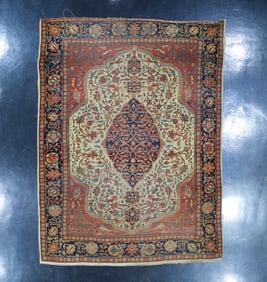 Antique Persian Farahan Sarouk Rug 4'7" x 6'2" (1.40 x 1.88 M)