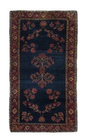 Antique Persian Sarouk Rug 2'7" x 4'10" (0.79 x 1.47 M)