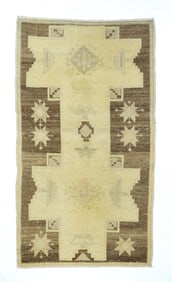 Vintage Turkish Oushak Rug 2'10" x 4'11" (0.86 x 1.50 M)