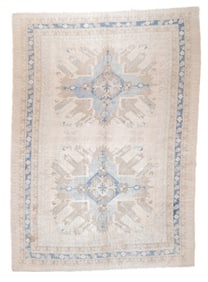 Turkish Rug 6'10" x 9'7" (2.08 x 2.92 M)