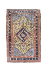 Antique Persian Heriz Rug 2'6" x 3'9" (0.76 x 1.14 M)