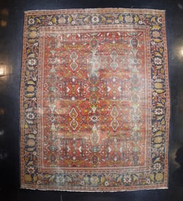 Antique Persian Mahal Sultanabad Rug 9'8" x 11'7" (2.95 x 3.53 M)