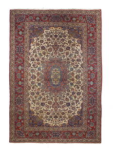 Antique Persian Isfahan Rug 7'3" x 10'6" (2.21 x 3.20 M): Antique Persian Isfahan