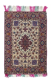 Vintage Isfahan Rug 3'4" x 5' (1.02 x 1.52 M)