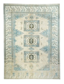 Antique Khotan Rug 7'7" x 10'4" ( 2.31 x 3.15 M)