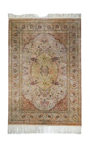 Vintage Turkish Silk  Hereke Rug 6'11" x 10'3" ( 2.11 x 3.12 M)