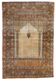 Tabriz Rug 3'9'' x 5'8'' (1.14 x 1.73 M)