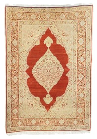 Haji Jalili Rug 3'9'' x 5'6'' (1.14 x 1.68 M)