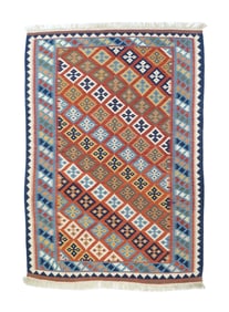 Kilim Rug 3'10" x 5'6" (1.17 x 1.68 M)