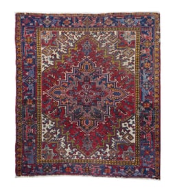 Heriz Rug 6'11" x 7'6" (2.11 x 2.29 M)