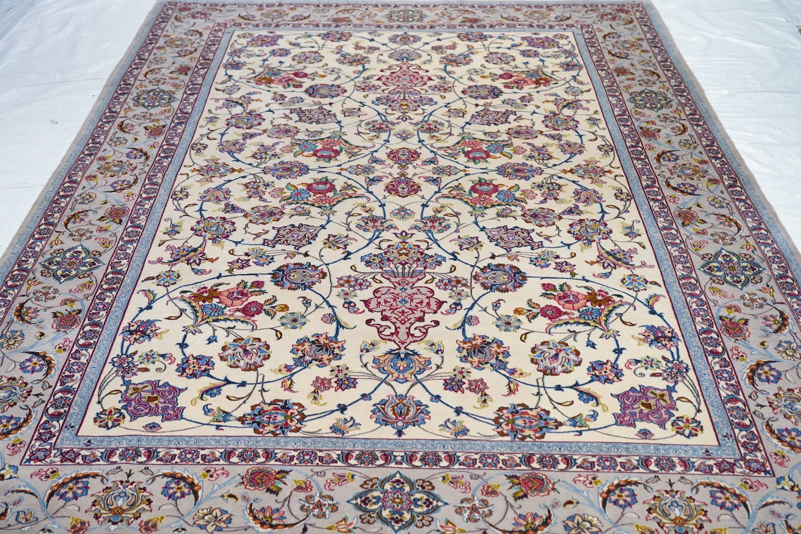 Isfahan Rug 7'0" x 10'0" (2.13 x 3.05 M) - 5