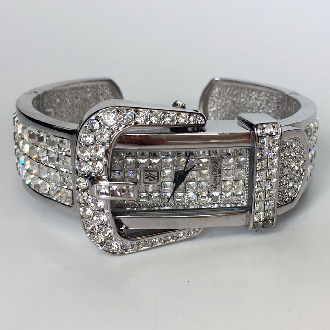 Silver tone buckle style bangle shape ladies VICTORIA (1 of 6)