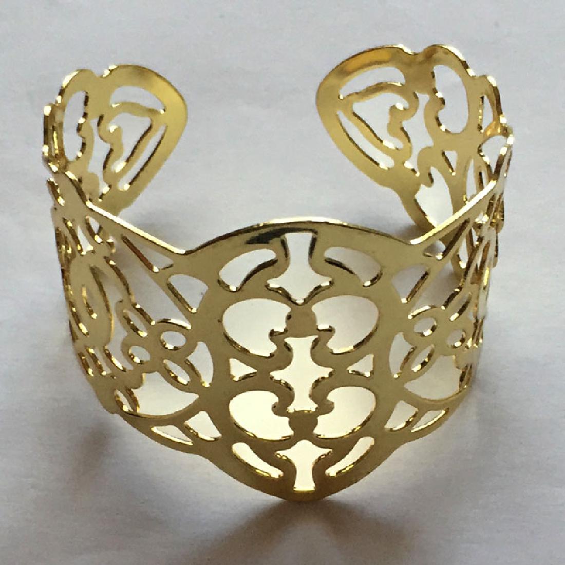 Gold plated cuff bracelet very light, adjustable (1 of 4)