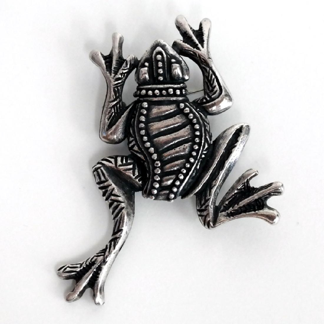 Antique oxidized silver look FROG shape pin brooch (1 of 2)