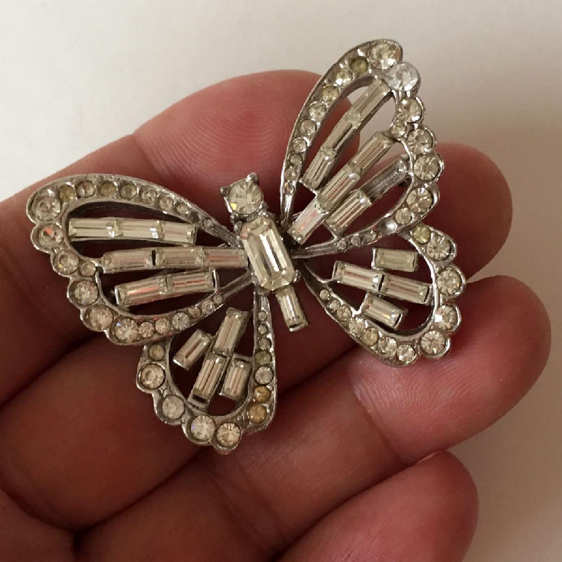 Vintage silver tone BUTTERFLY shaped brooch with white (1 of 3)