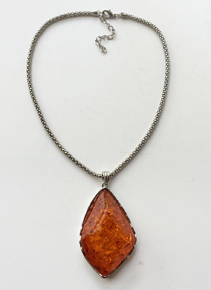 Silver tone wheat hollow chain with free shape Amber (1 of 4)