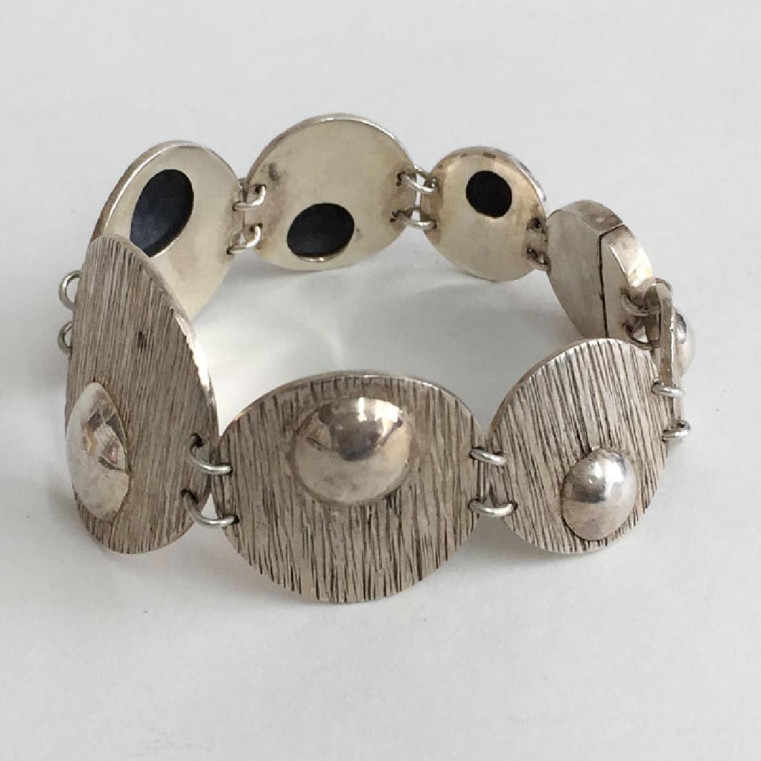 Vintage sterling silver textured and shiny circle shape (1 of 4)