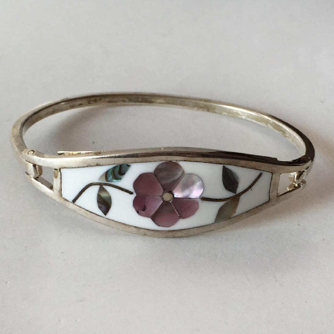 ALPACA MEXICO: Silver tone bracelet with mother of (1 of 2)