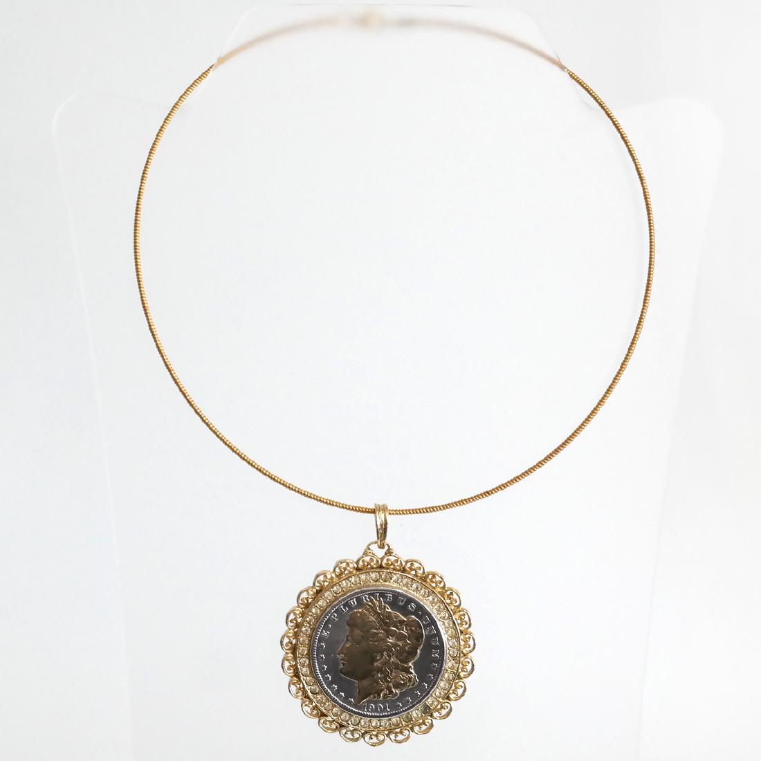 Two tone copy of 1$ coin dated 1901 in gold plated (1 of 3)