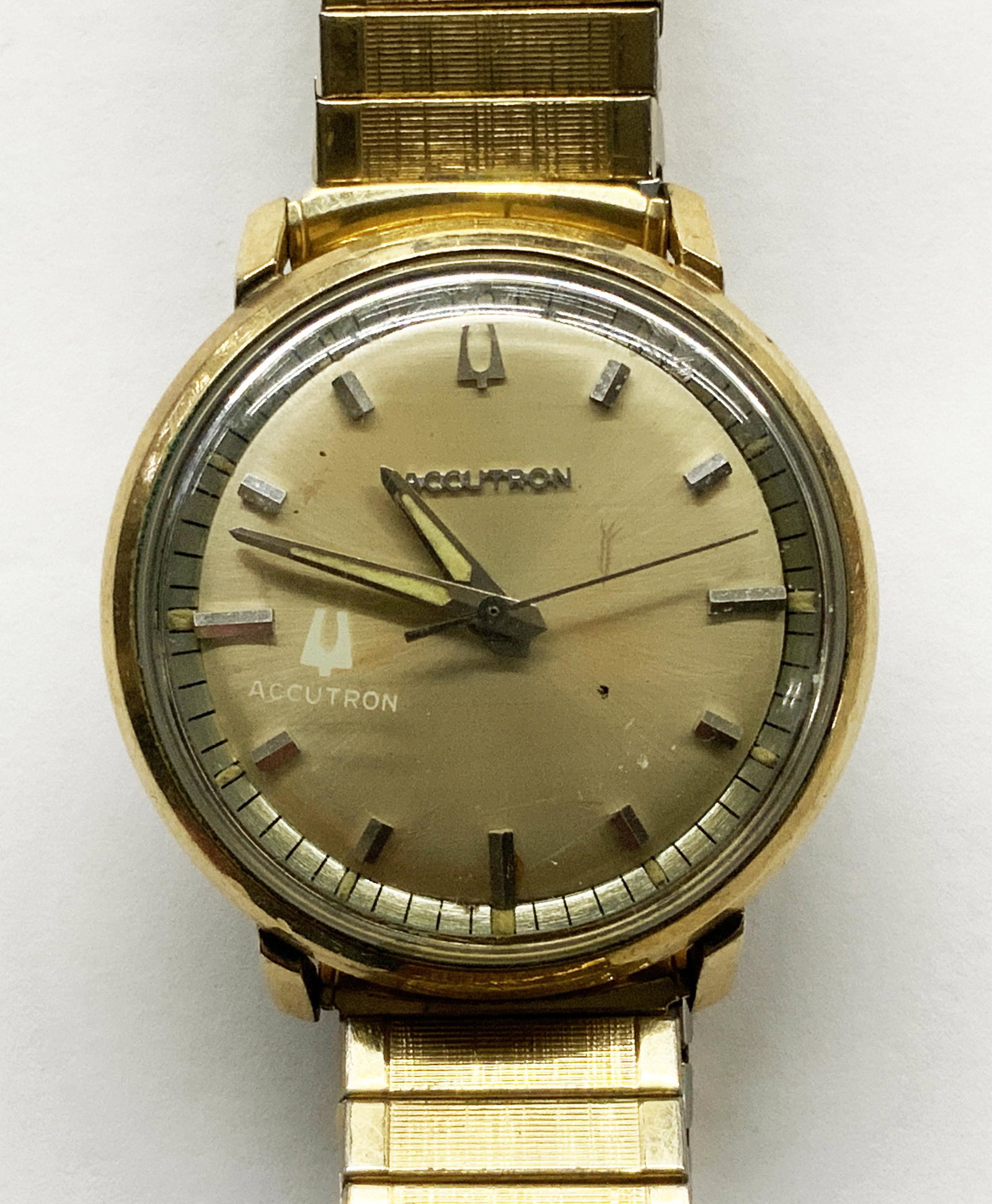 Vintage Bulova Accutron Men's Watch.: With a Base Metal Band. The Watch is Not Ticking.