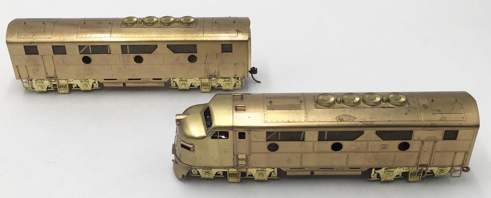 F-3 A & B HO Train Engine by Hallmark Models.: Made in the USA, With Original Box. Unpainted, It may have Been Used Very Little, if at all. Untested. Engine Itself Measures 7" Long. The Tender Measures 6 3/4" Long. The Box is Coming Apart at the S