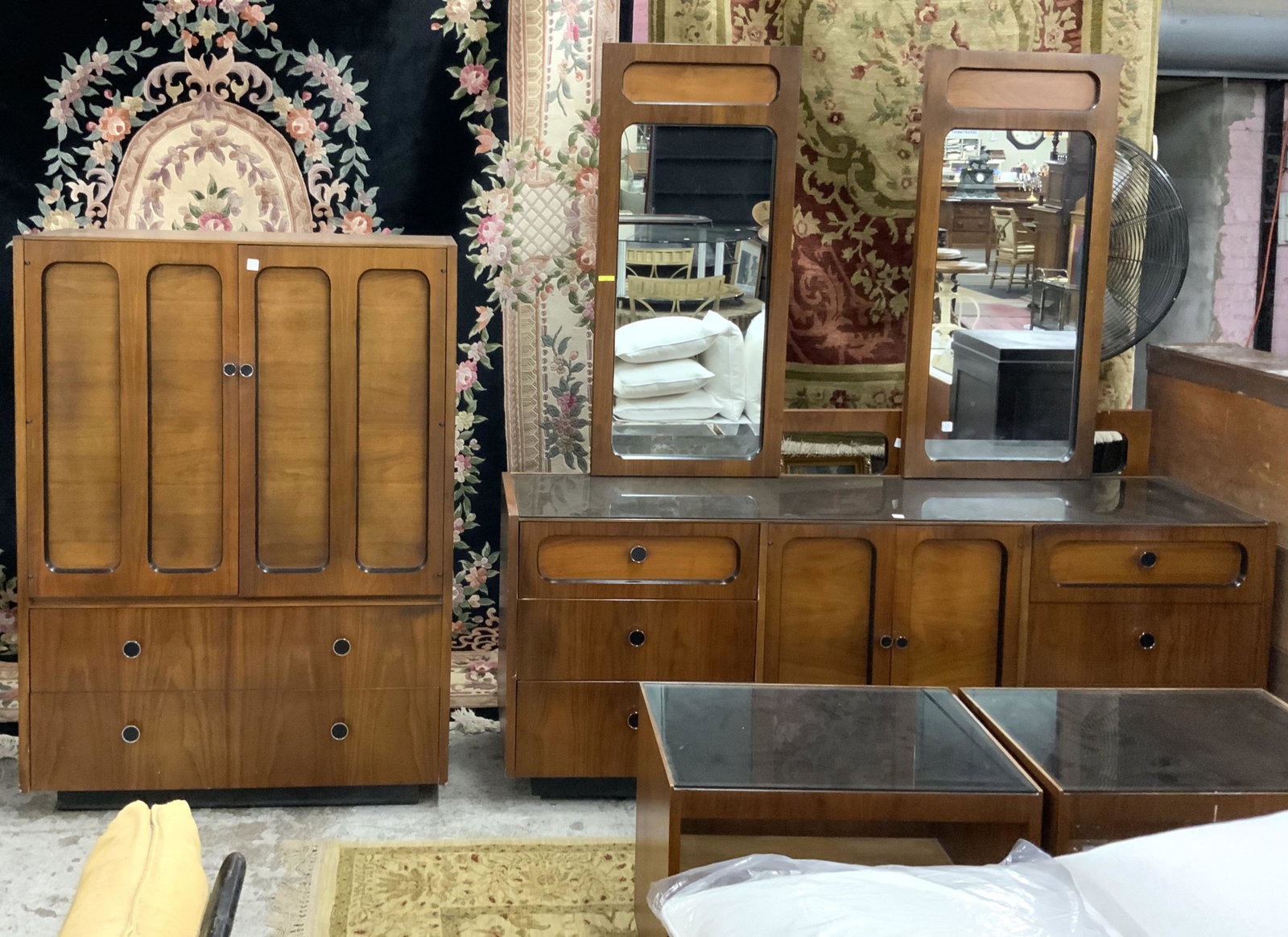 4 Pc. Lane Mid-Century Bedroom Set.: Consists of a Dresser w/Mirror, Armoire, and Pair of Nightstands. Third-Party Freight Shipping or Personal Pickup Required.