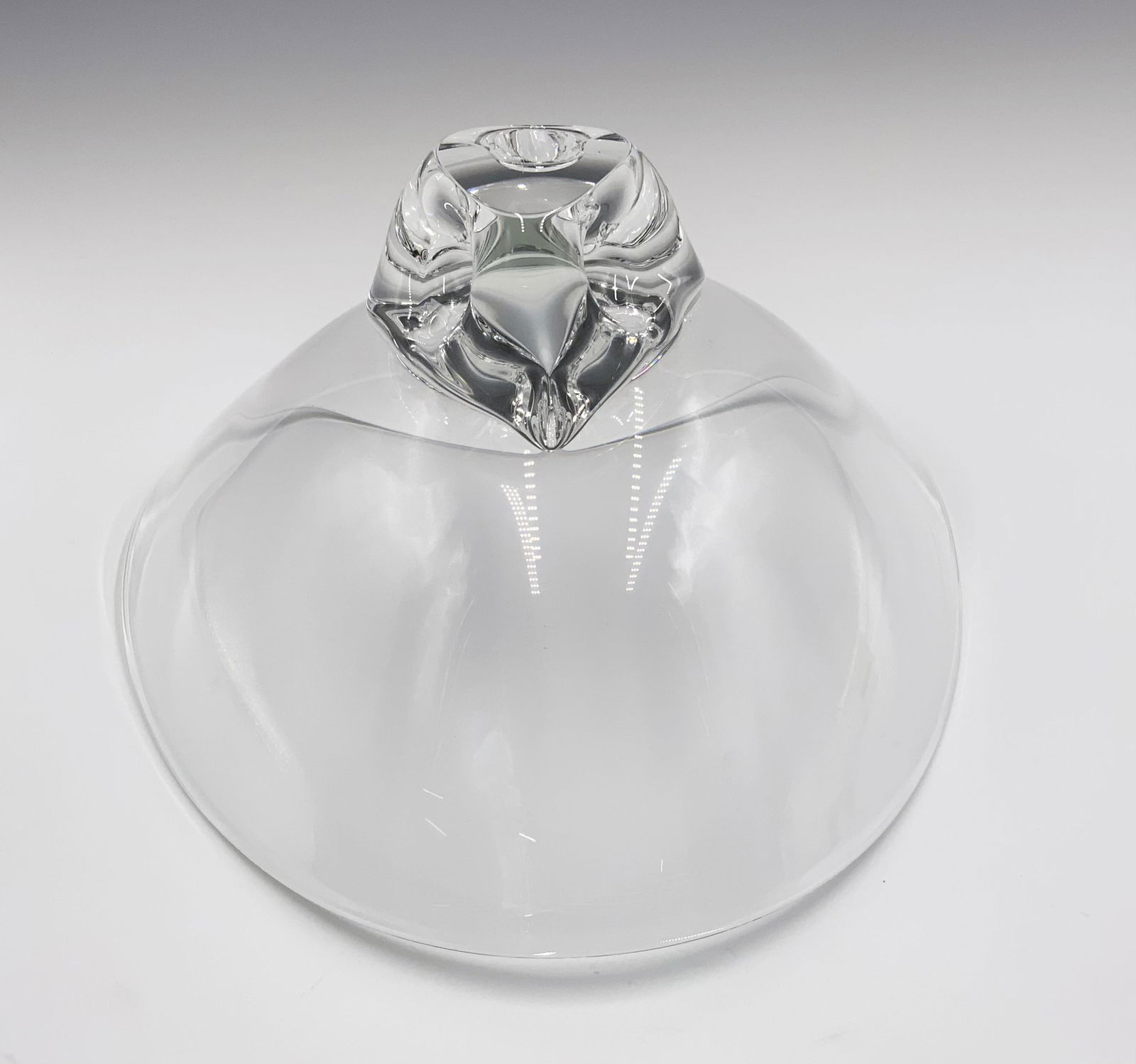 Signed Steuben Crystal Bowl w/Original Box & Bag.: The Clear Crystal Bowl Measures 5 1/2" Tall and 10" Wide. Third-Party Shipping or Personal Pickup Required.