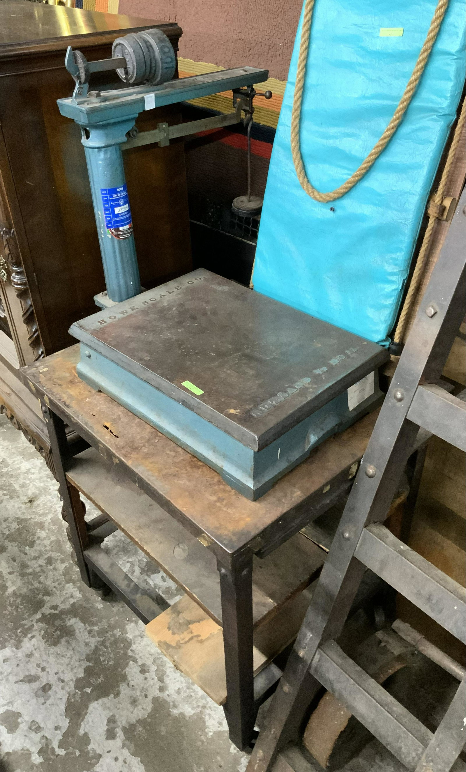 "Howe" Industrial Shop Scale with Steel Table.: Third-Party Freight Shipping or Personal Pickup Required.