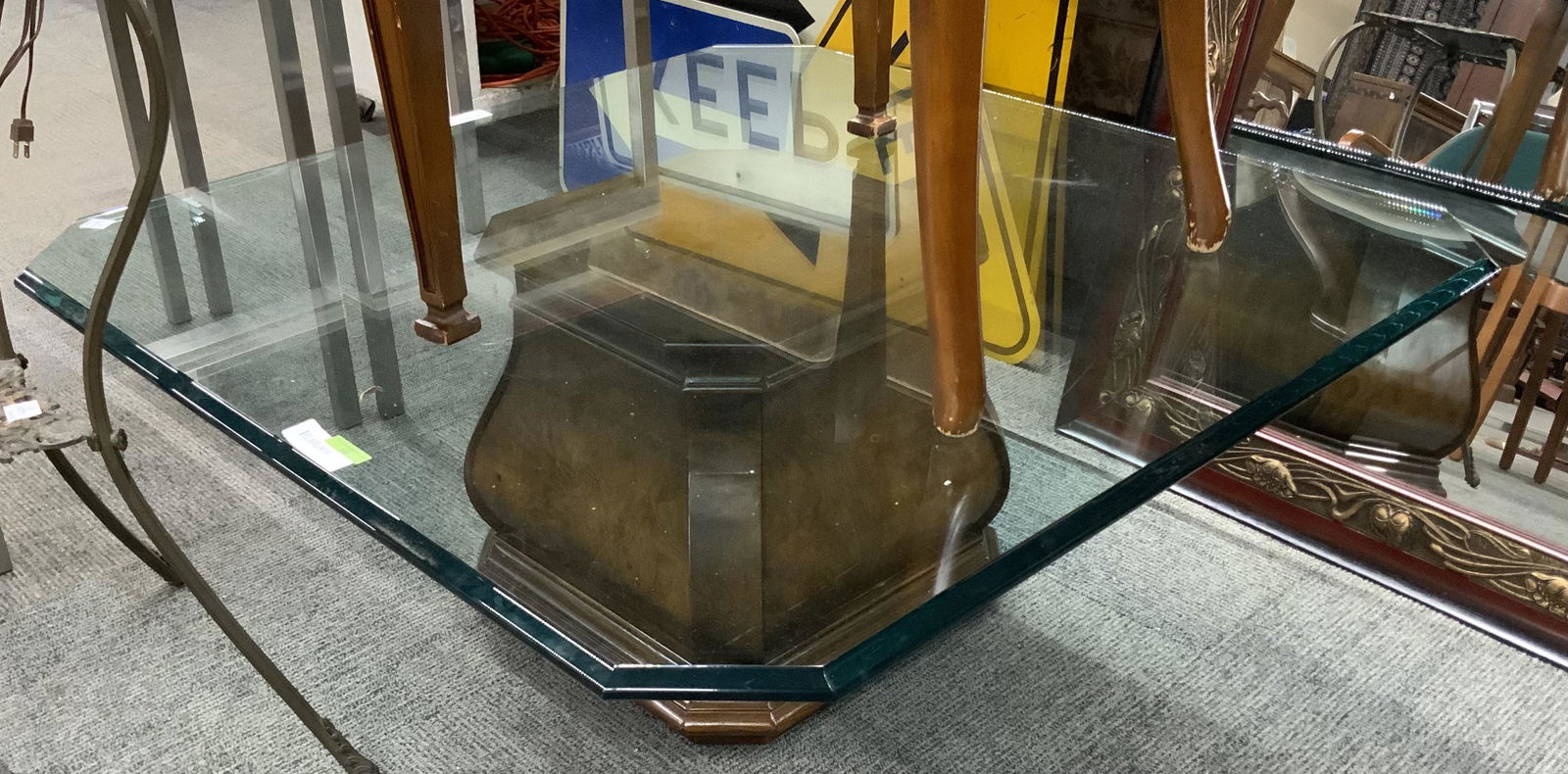 40" Square Henredon Glass Coffee Table.: Third-Party Freight Shipping or Personal Pickup Required.