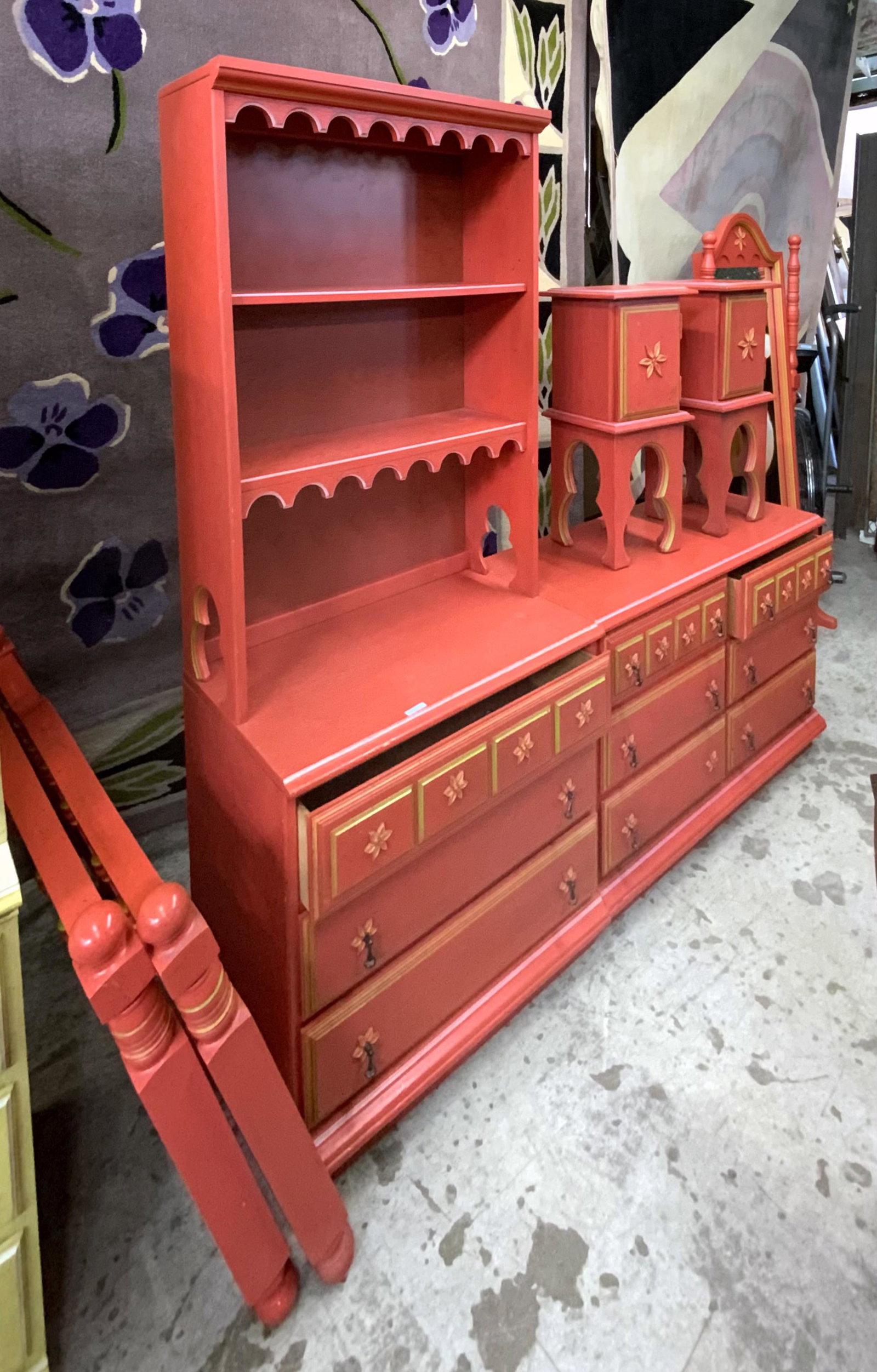 Stanley Furniture Co. Red Child's Bedroom Set.: Third-Party Freight Shipping or Personal Pickup Required.