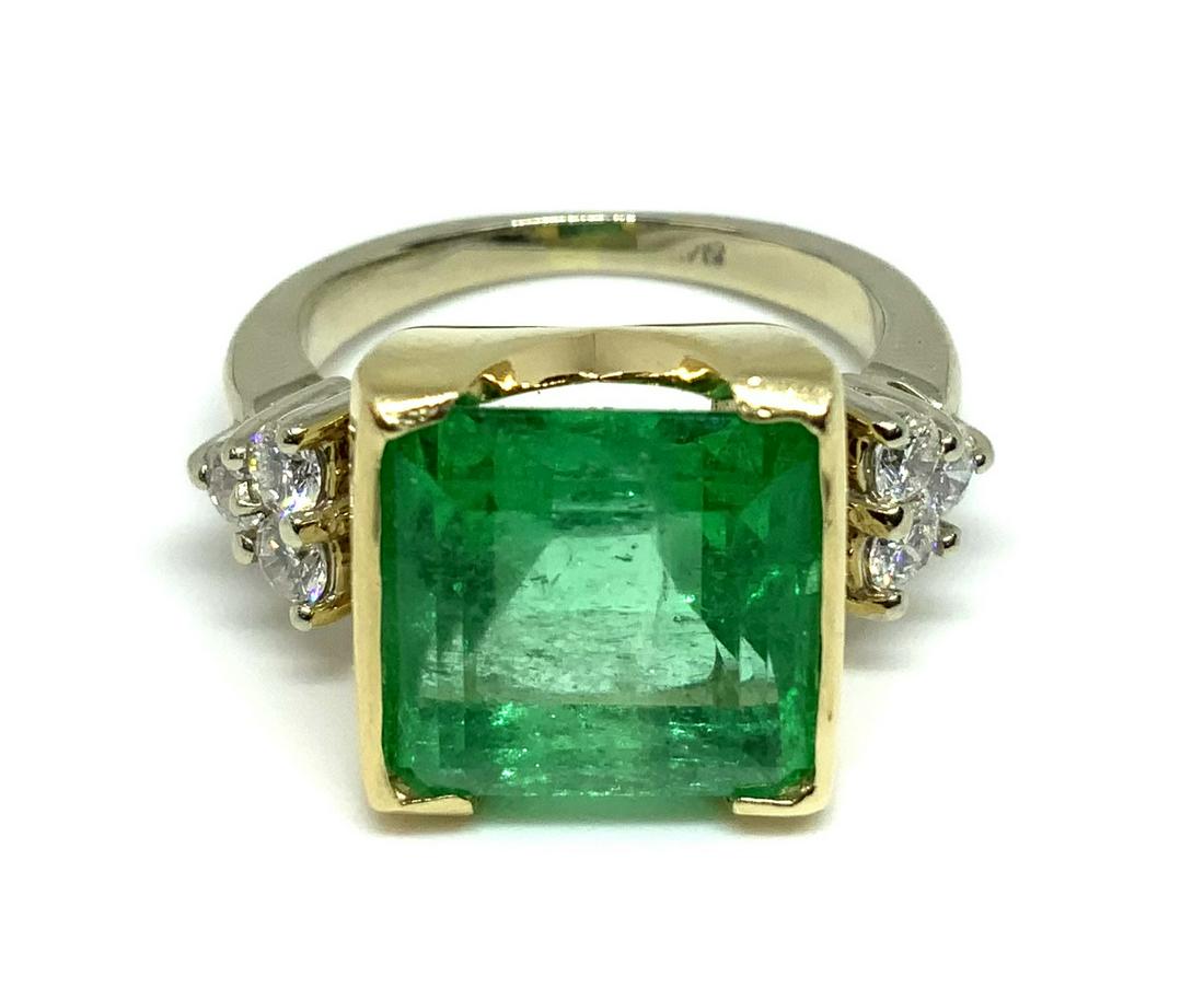 14K Ring w/ 5.4 Carat Emerald & Diamonds. (1 of 5)
