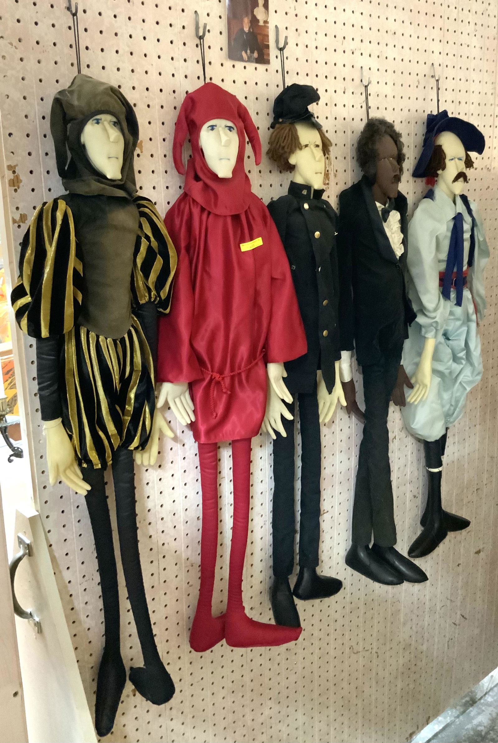 Lot of 3' Long Stuffed Puppets.: In House Shipping is Available for this Lot.