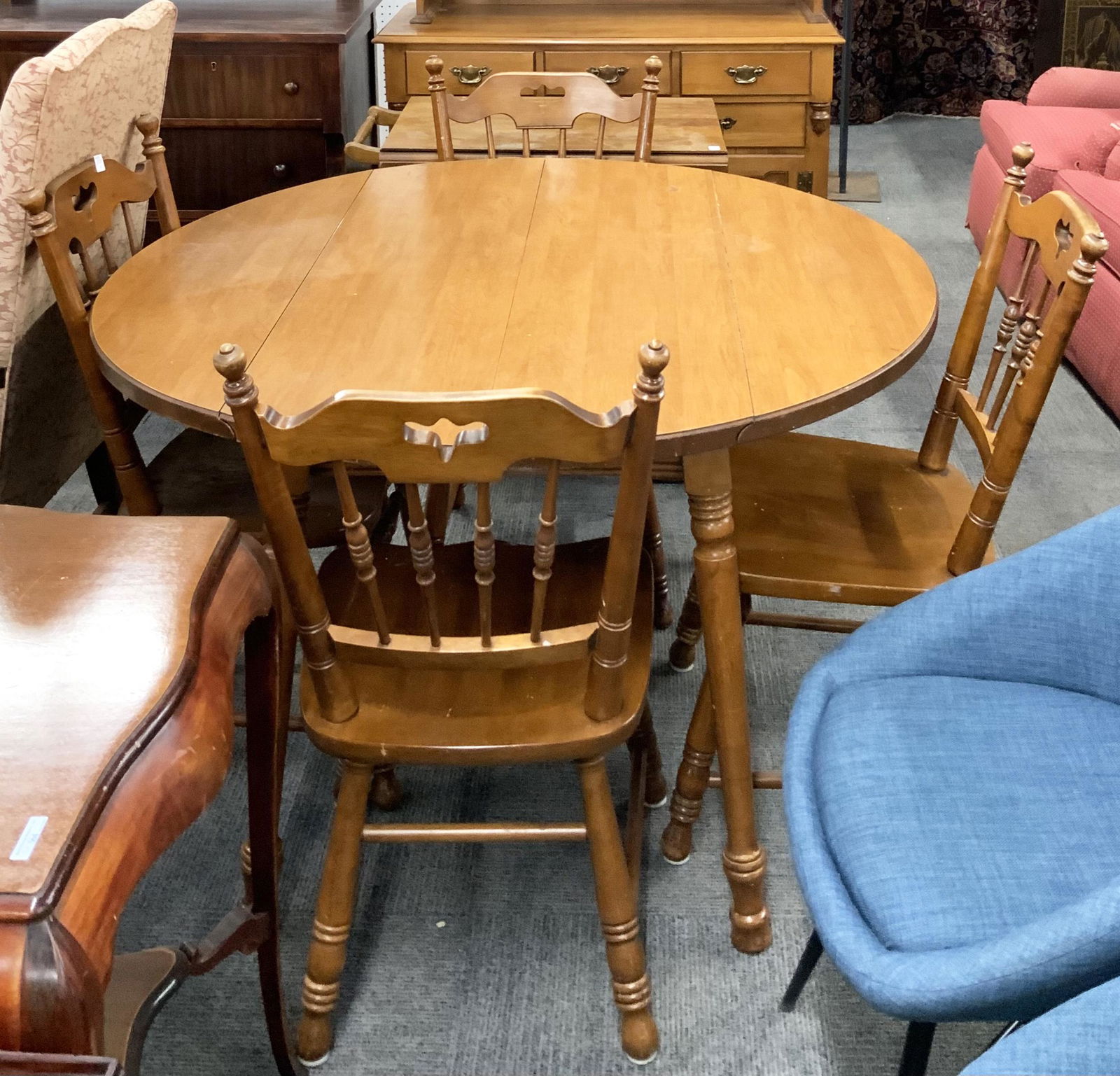 7 pc. Maple Dinette Set. (1 of 1)