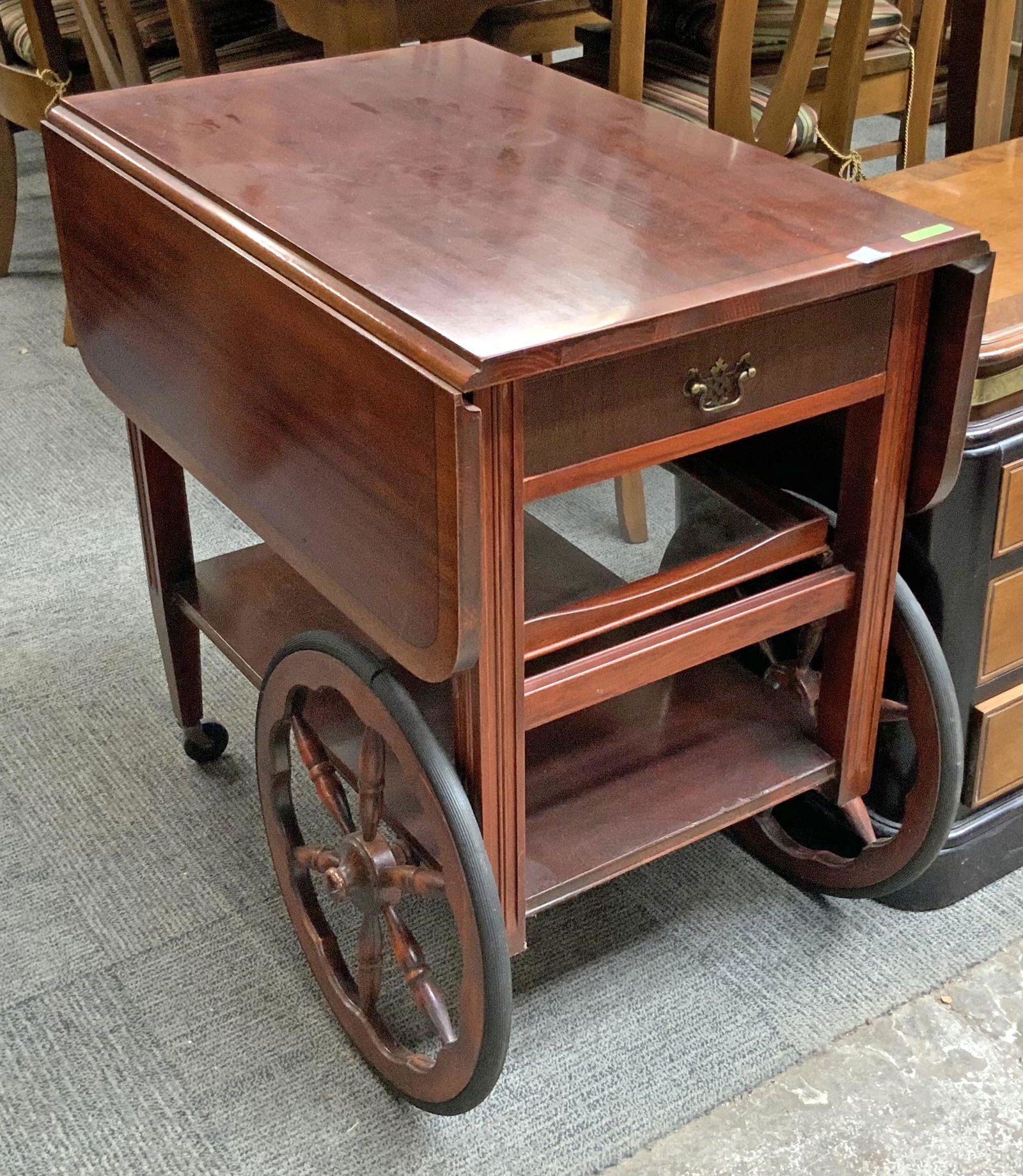 Vintage Mahogany Tea Cart. (1 of 1)