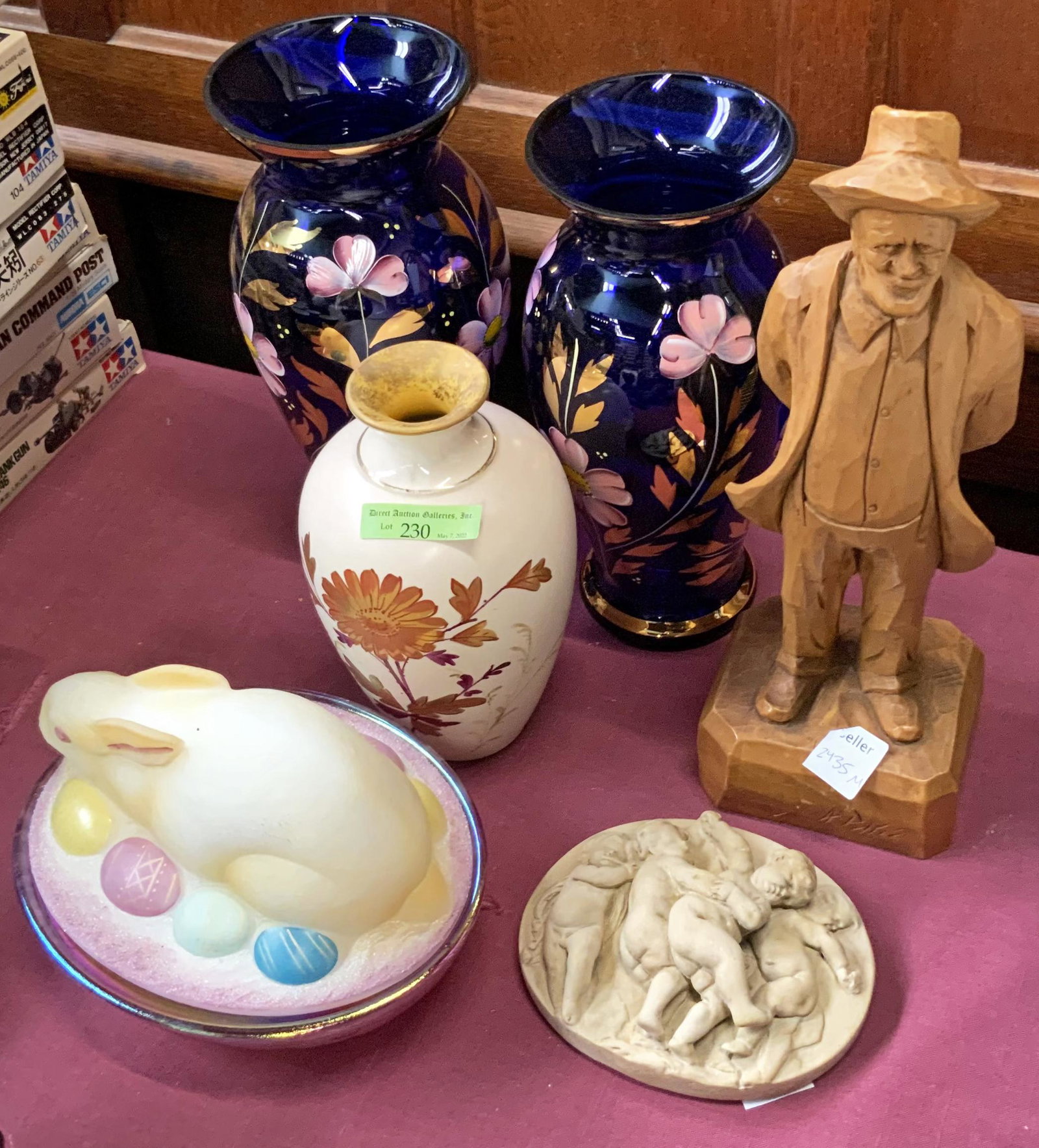 Lot of Assorted Small Items. (1 of 1)