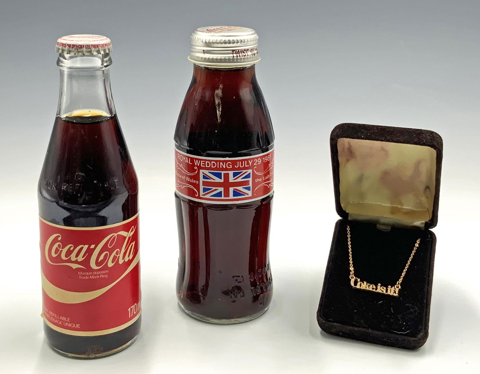 Lot of 3 Vintage Coca-Cola Collector Items. (1 of 2)