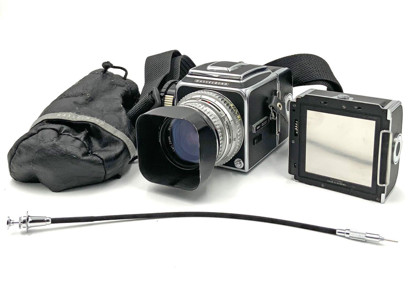 Hasselblad 500C Camera w/ Accessories. (1 of 3)